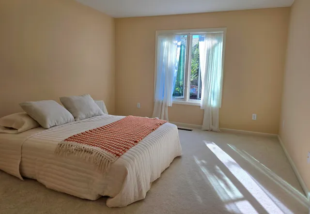 $259,900 | 9523 Ledgewood Court, Fort Wayne, IN 46804