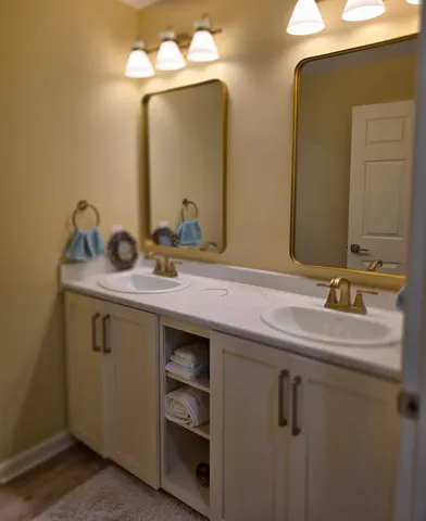 $259,900 | 9523 Ledgewood Court, Fort Wayne, IN 46804