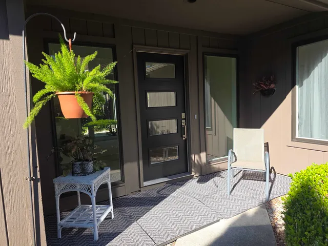 $259,900 | 9523 Ledgewood Court, Fort Wayne, IN 46804