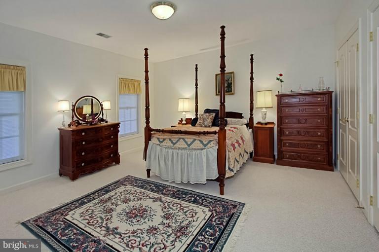7004 Balmoral Forest Road Clifton, VA 20124 - Photo 3 of 26 Lower Level Bedroom