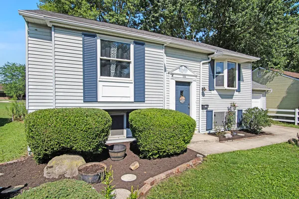 $295,000 | 106 Marvin Lane, Delaware, OH 43015