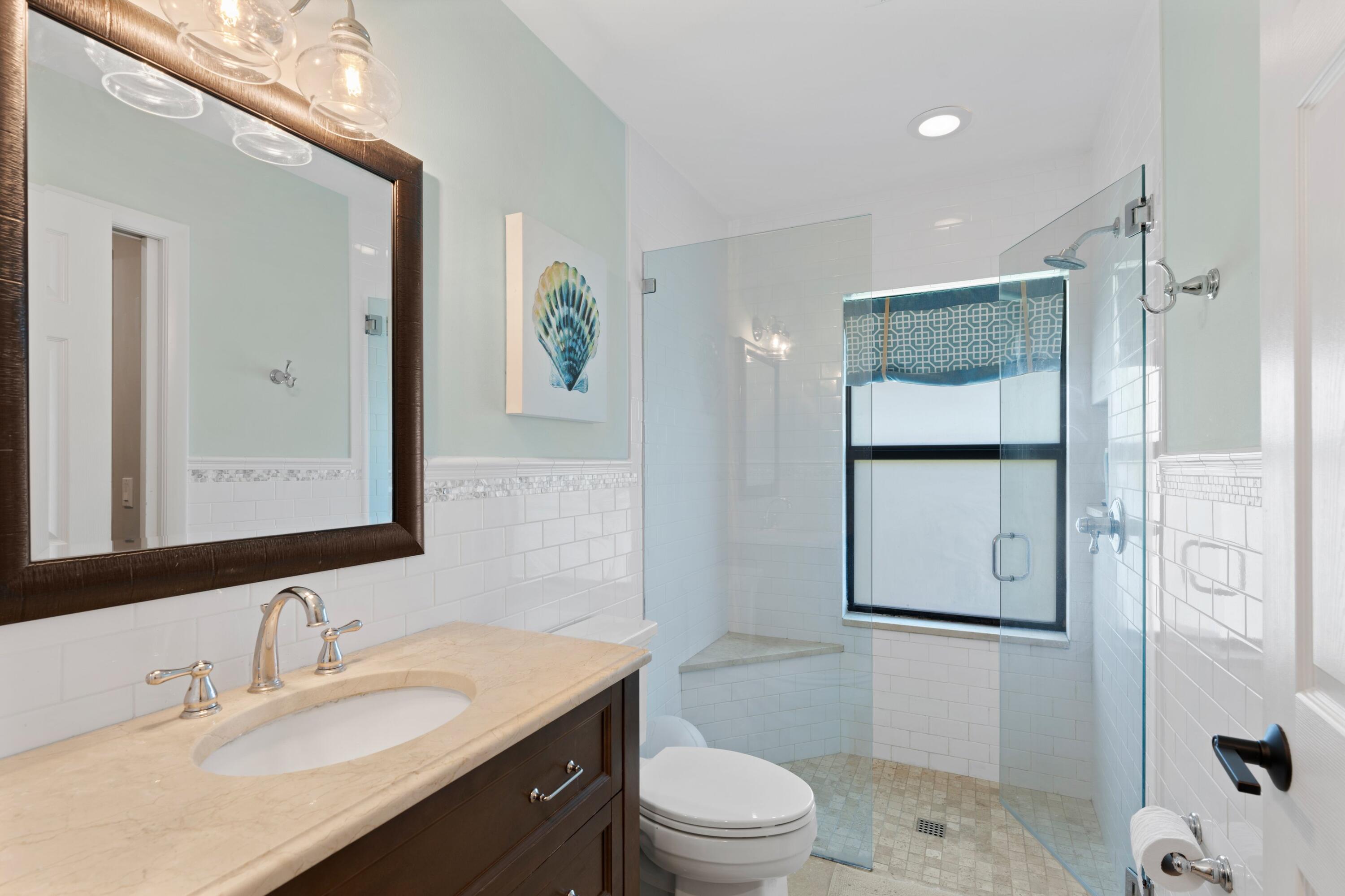 7790 Fairway Trail Boca Raton, FL 33487 - Photo 27 of 43 GuestBath