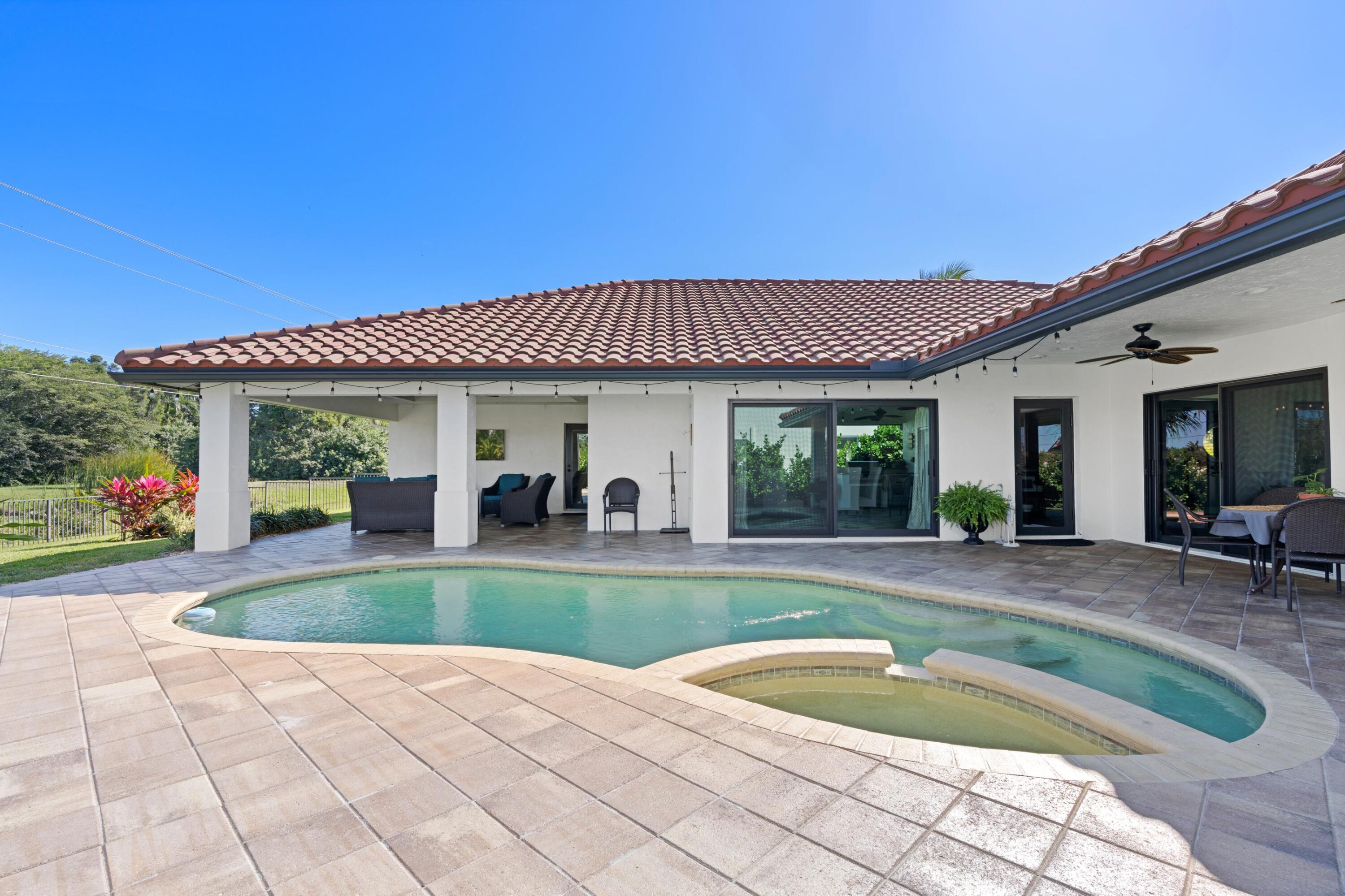 7790 Fairway Trail Boca Raton, FL 33487 - Photo 38 of 43 Pool2