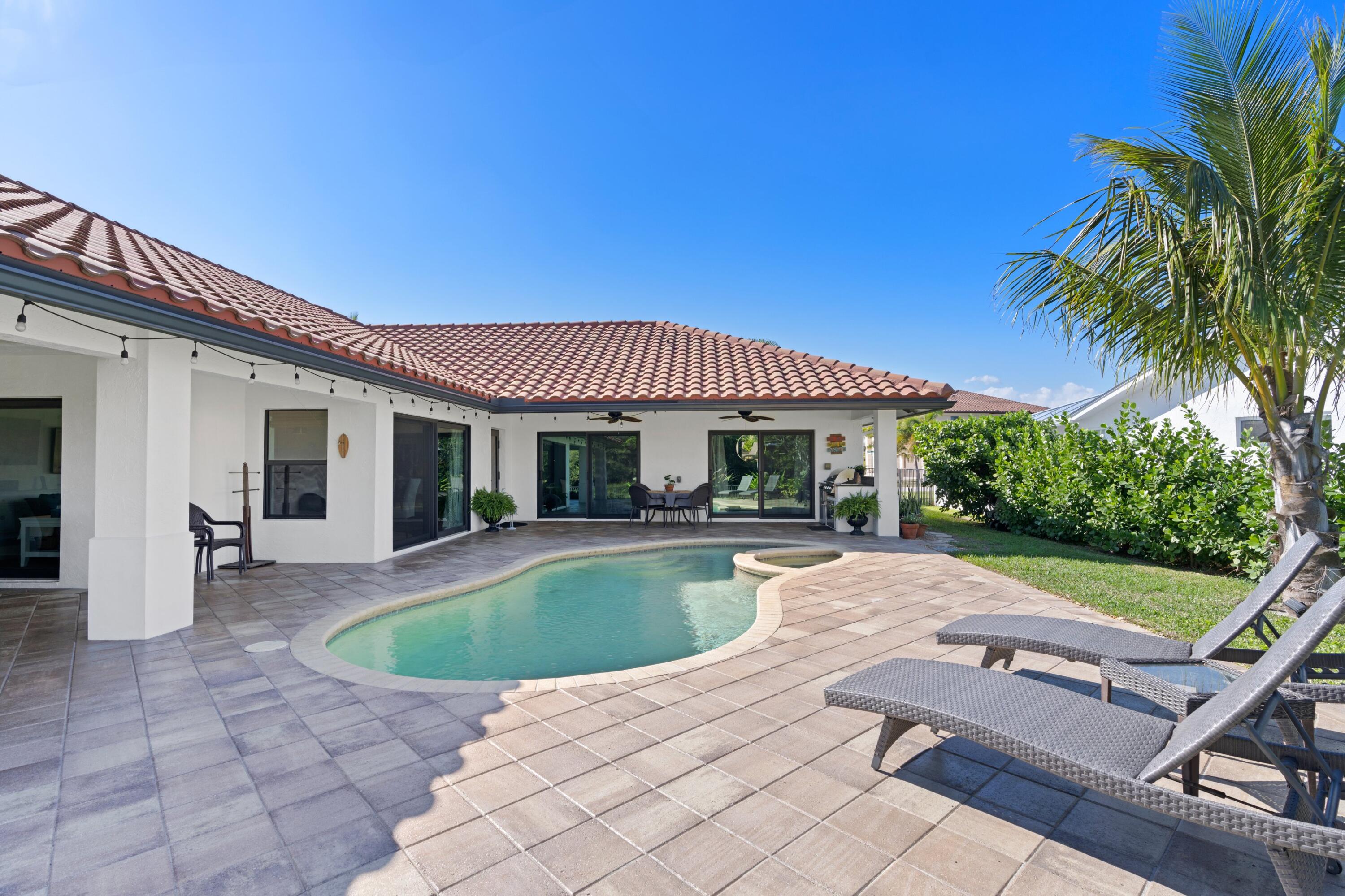 7790 Fairway Trail Boca Raton, FL 33487 - Photo 39 of 43 Pool3