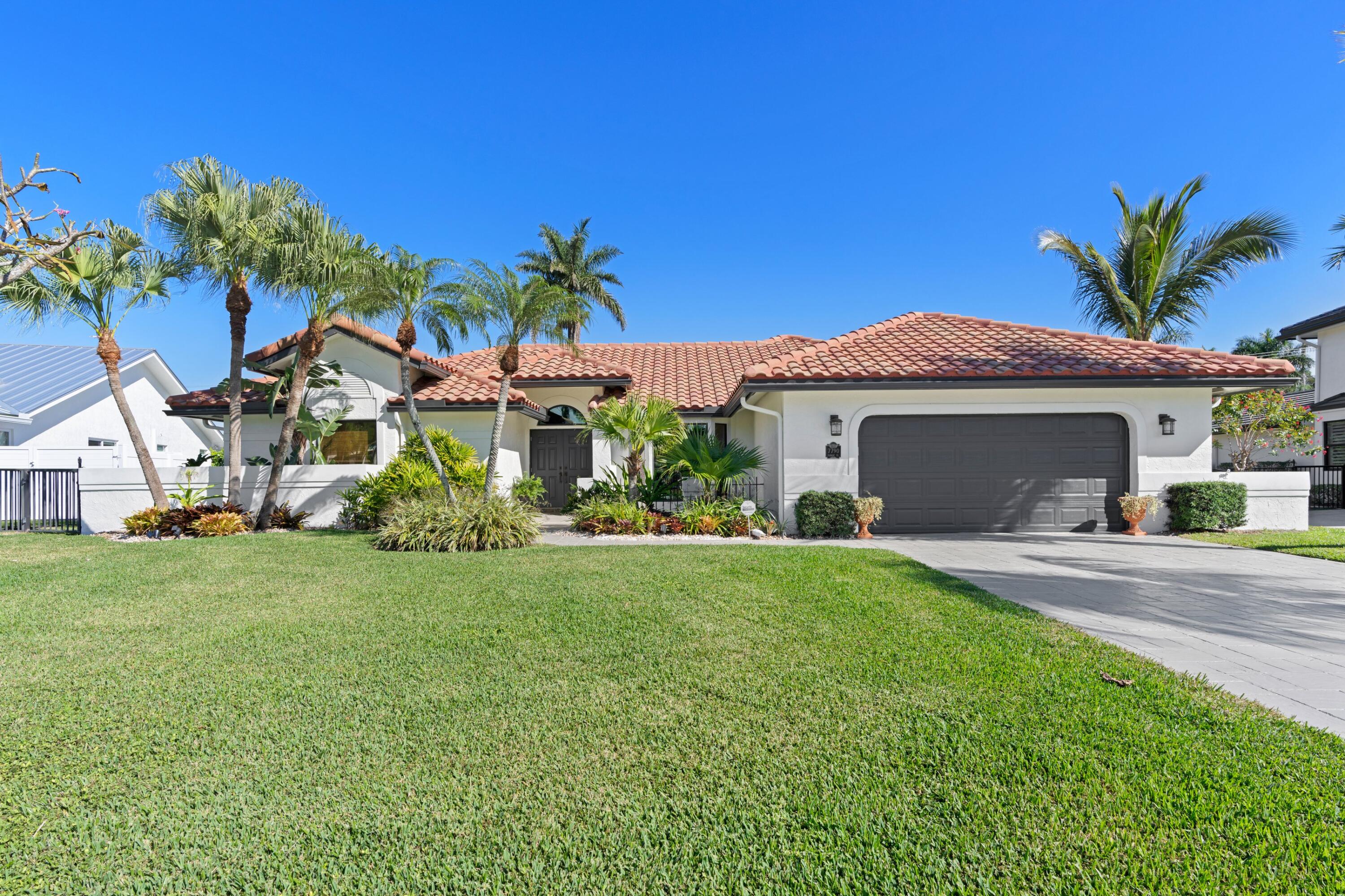 7790 Fairway Trail Boca Raton, FL 33487 - Photo 4 of 43 FrontGround
