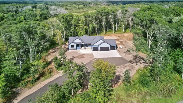 $884,900 | 29441 136th Street, Princeton, MN 55371