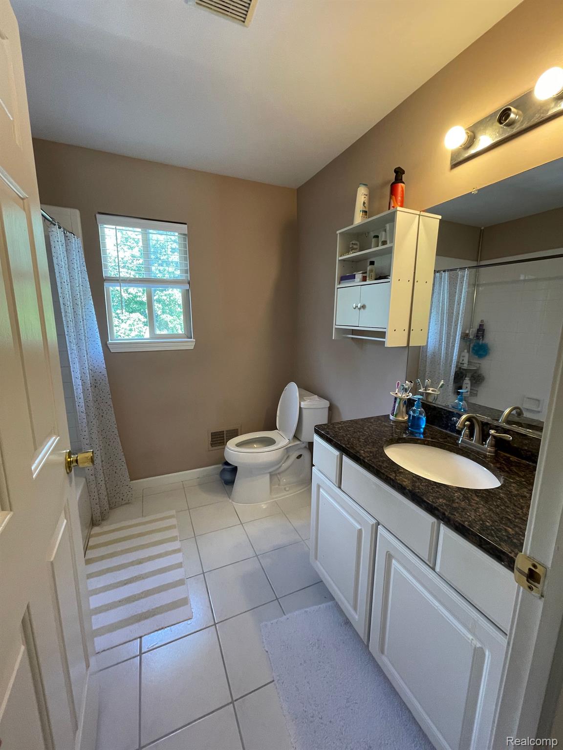 2111 Elmcrest Road Sterling Heights, MI 48310 - Photo 28 of 36 Full Bath