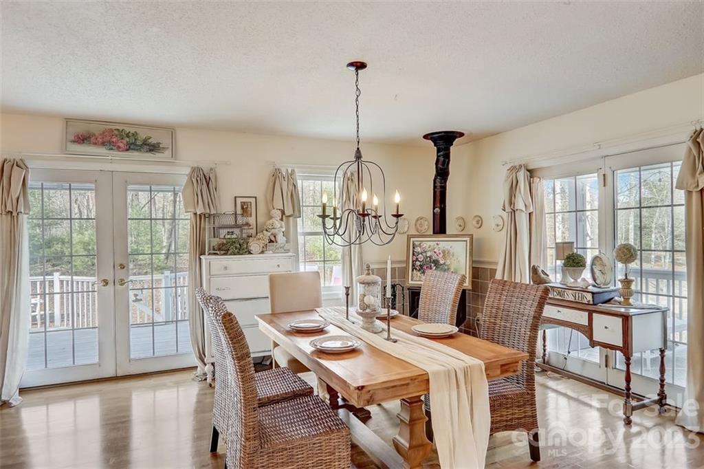 185 Butler Ridge Hendersonville, NC 28792 - Photo 11 of 45 Gallery Image 11