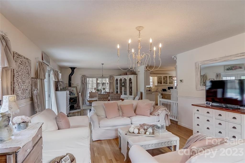 185 Butler Ridge Hendersonville, NC 28792 - Photo 12 of 45 Gallery Image 12