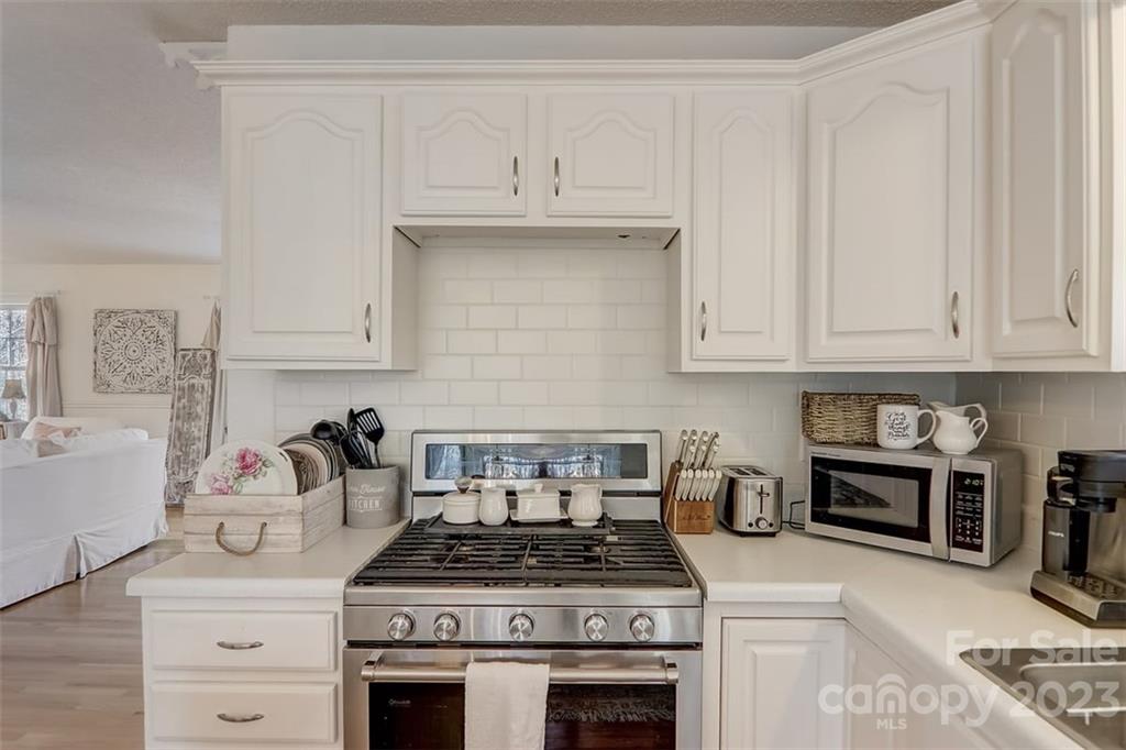 185 Butler Ridge Hendersonville, NC 28792 - Photo 7 of 45 Gallery Image 7