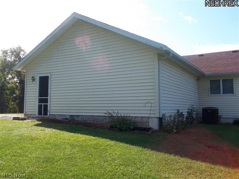 2055 North Hopewell Road Hopewell, OH 43746 - Photo 24 of 25 Gallery Image 24