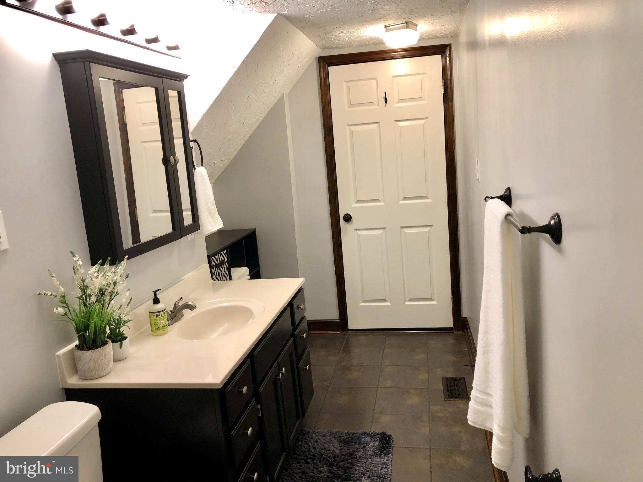 59 Steelman Marker Road Fairfield, PA 17320 - Photo 43 of 95 1st floor full bath