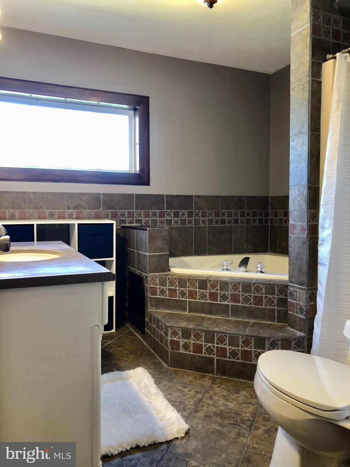 59 Steelman Marker Road Fairfield, PA 17320 - Photo 81 of 95 2nd floor full bath with jacuzzi tub and shower