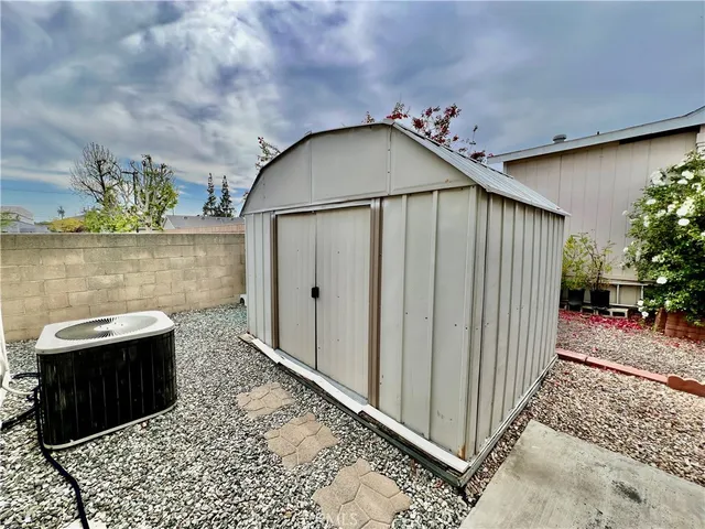 $89,900 | 9391 California Avenue, Unit 97, Riverside, CA 92503