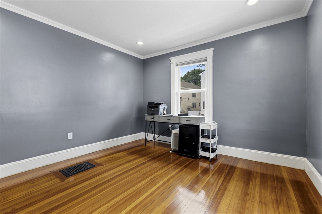 9 Westmore Road Boston, MA 02126 - Photo 19 of 33