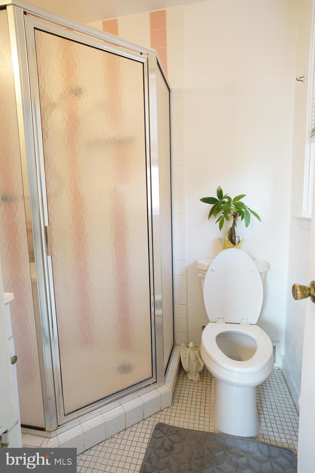 660 Renz Street Philadelphia, PA 19128 - Photo 17 of 23 Gallery Image 17