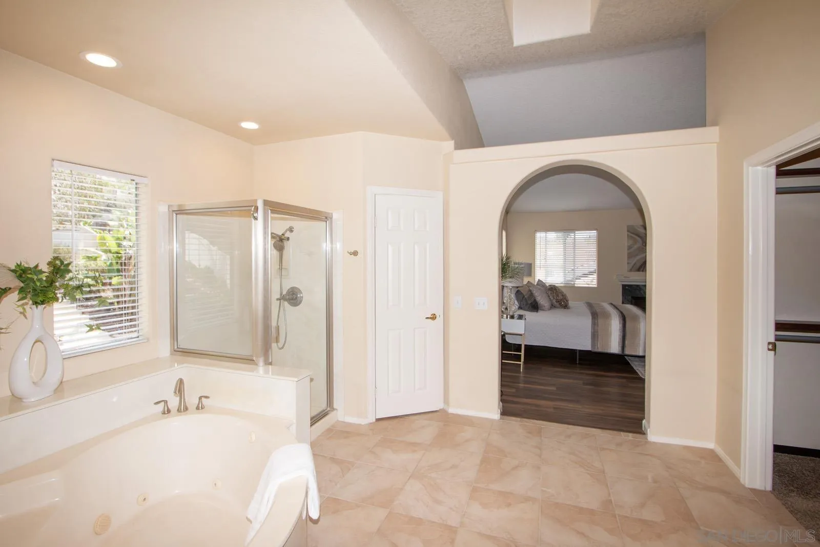 14371 Silver Heights Road Poway, CA 92064 - Photo 16 of 33
