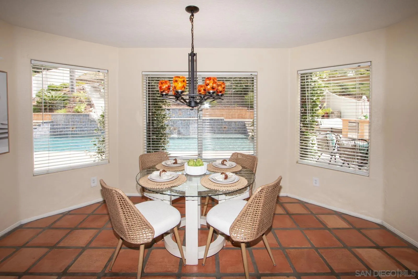 14371 Silver Heights Road Poway, CA 92064 - Photo 10 of 33