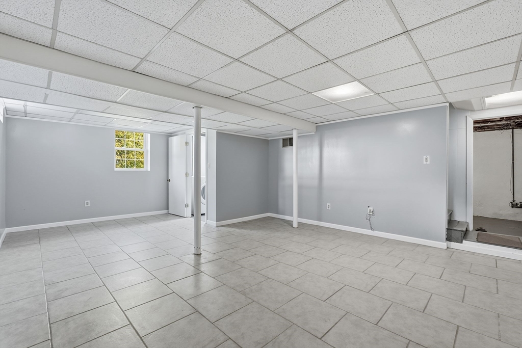 50 Overlook Drive West Springfield, MA 01089 - Photo 23 of 28 an empty room with windows