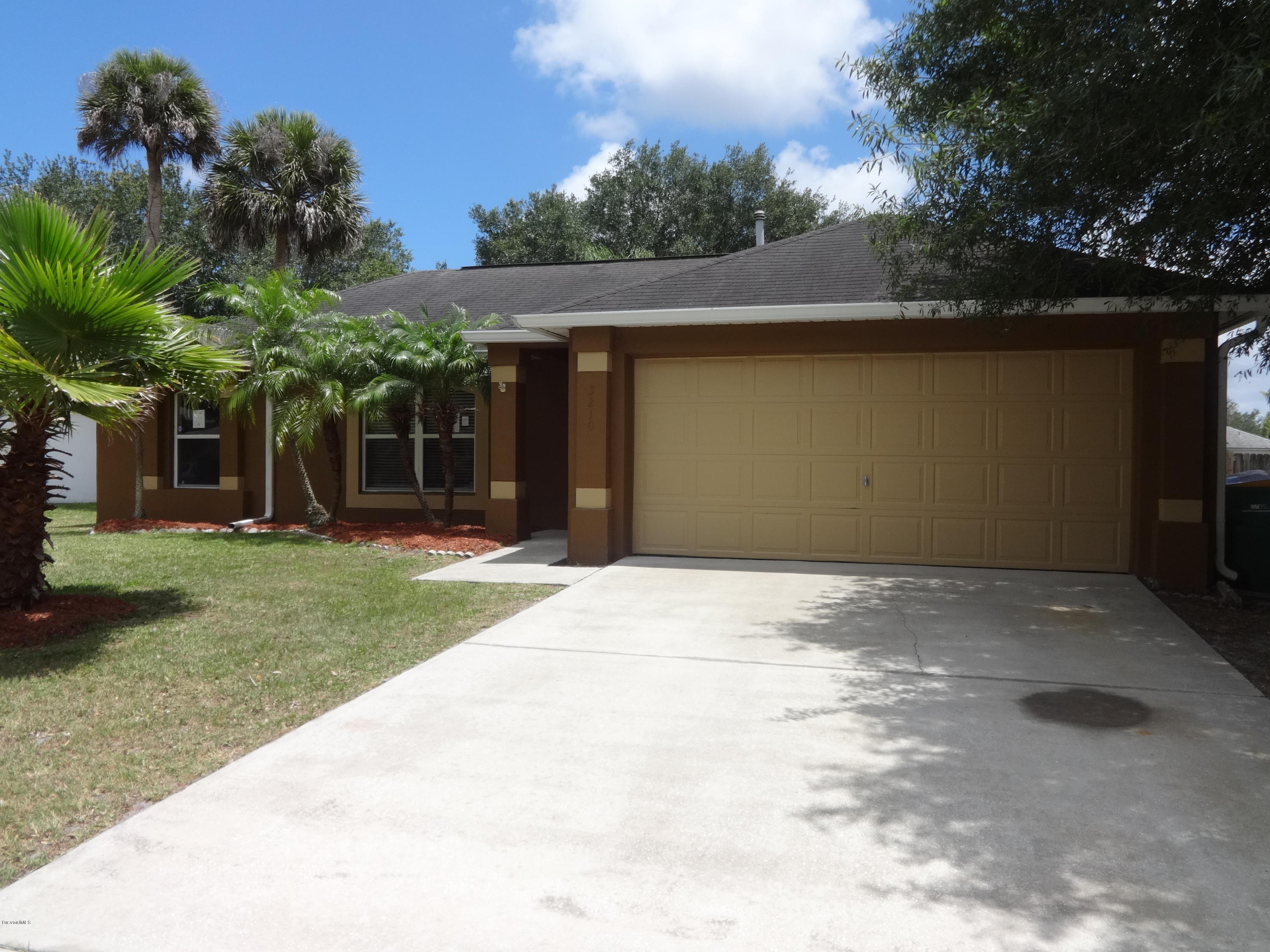 3210 Brentwood Lane Melbourne, FL 32934 - Photo 3 of 34 DSC03127