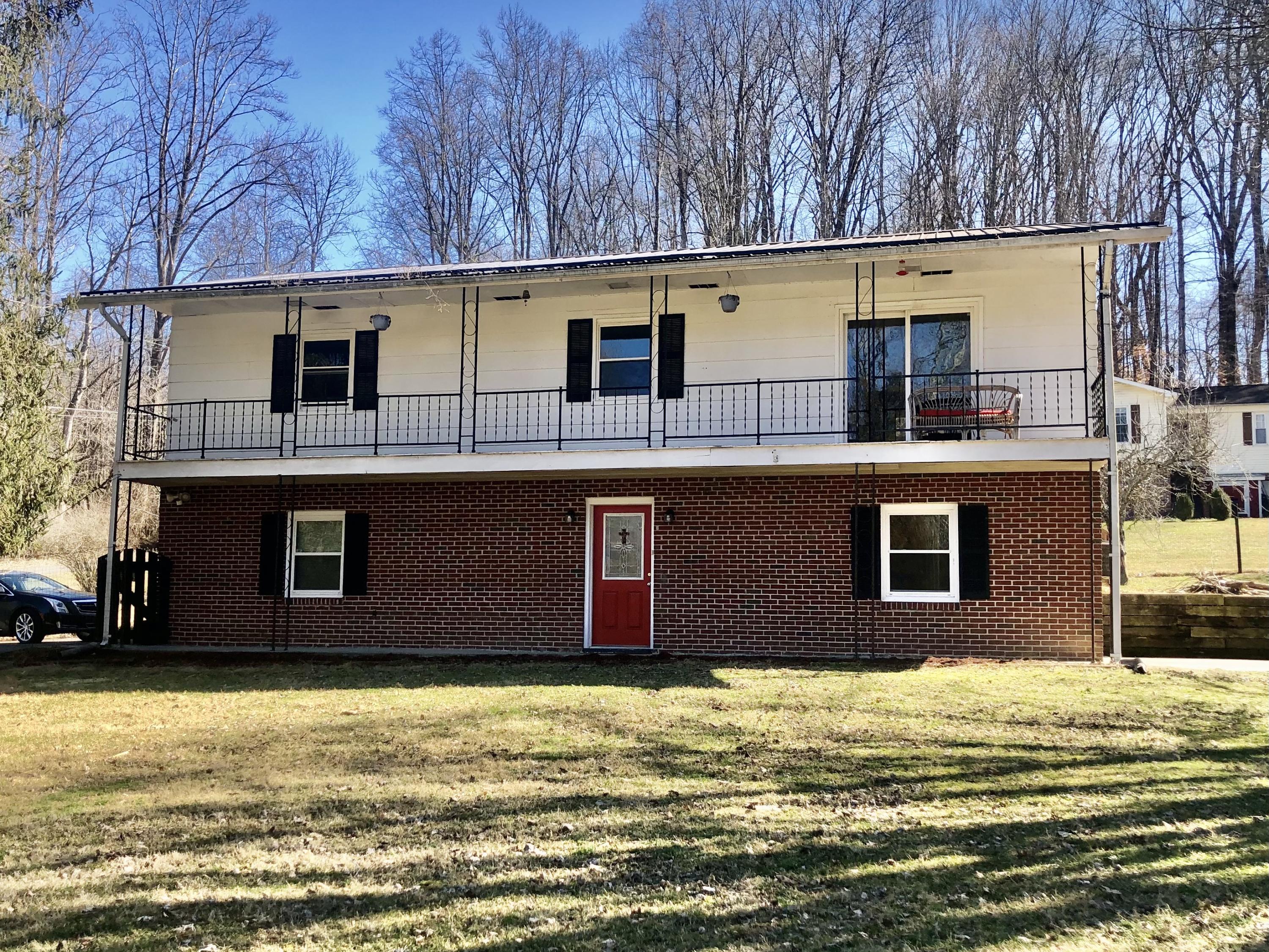 802 Henson Road Bristol, TN 37620 - Photo 1 of 37 729C3B8A-DE1B-49A9-BC41-545A8273B0CE