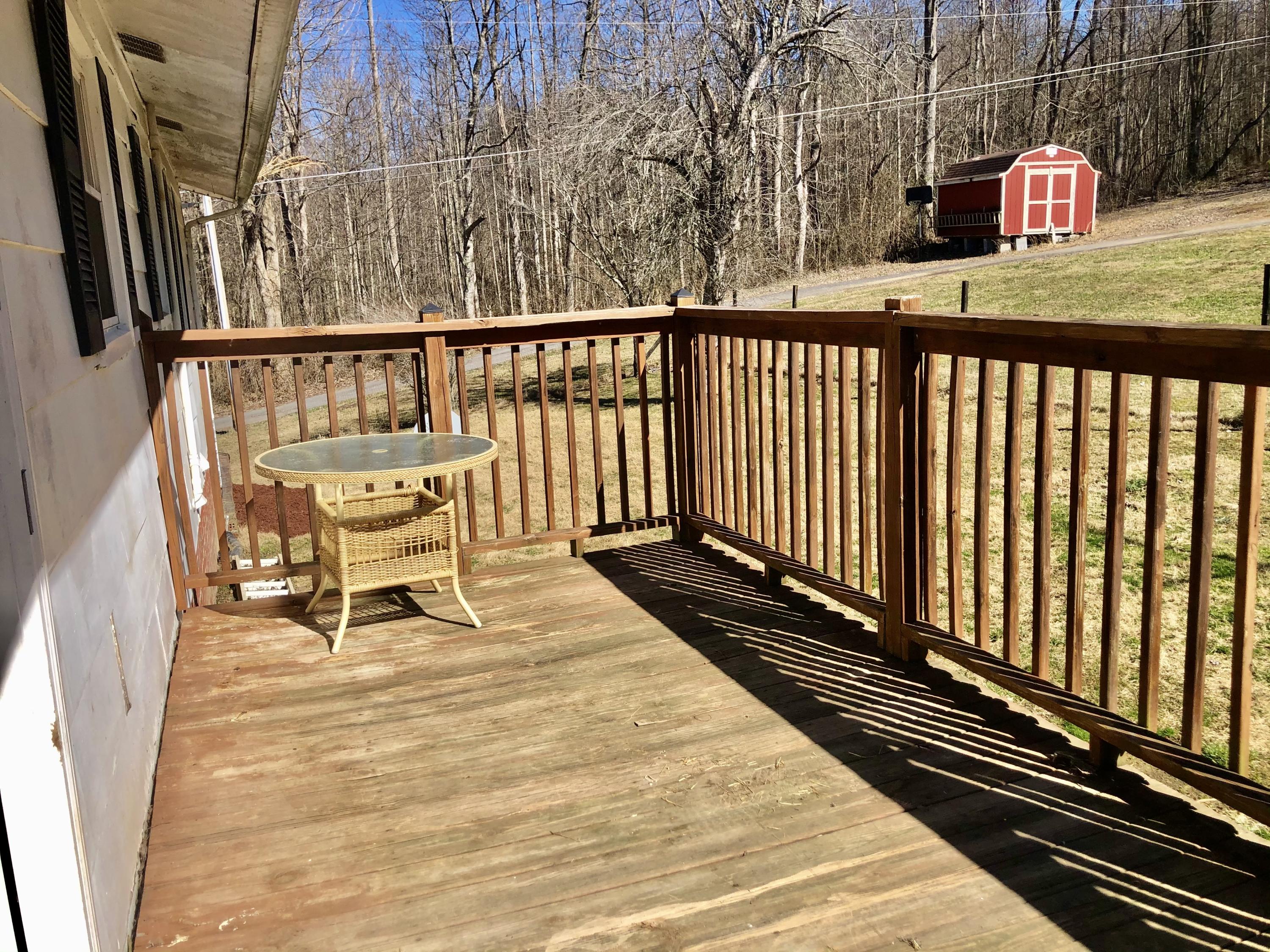 802 Henson Road Bristol, TN 37620 - Photo 37 of 37 081D8537-FEF6-47D6-8830-006D3B085C2C