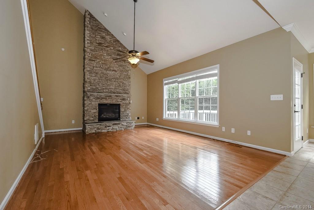 1725 Colville Lane Tega Cay, SC 29708 - Photo 2 of 24