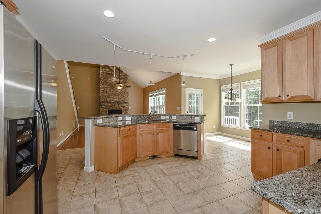 1725 Colville Lane Tega Cay, SC 29708 - Photo 3 of 24