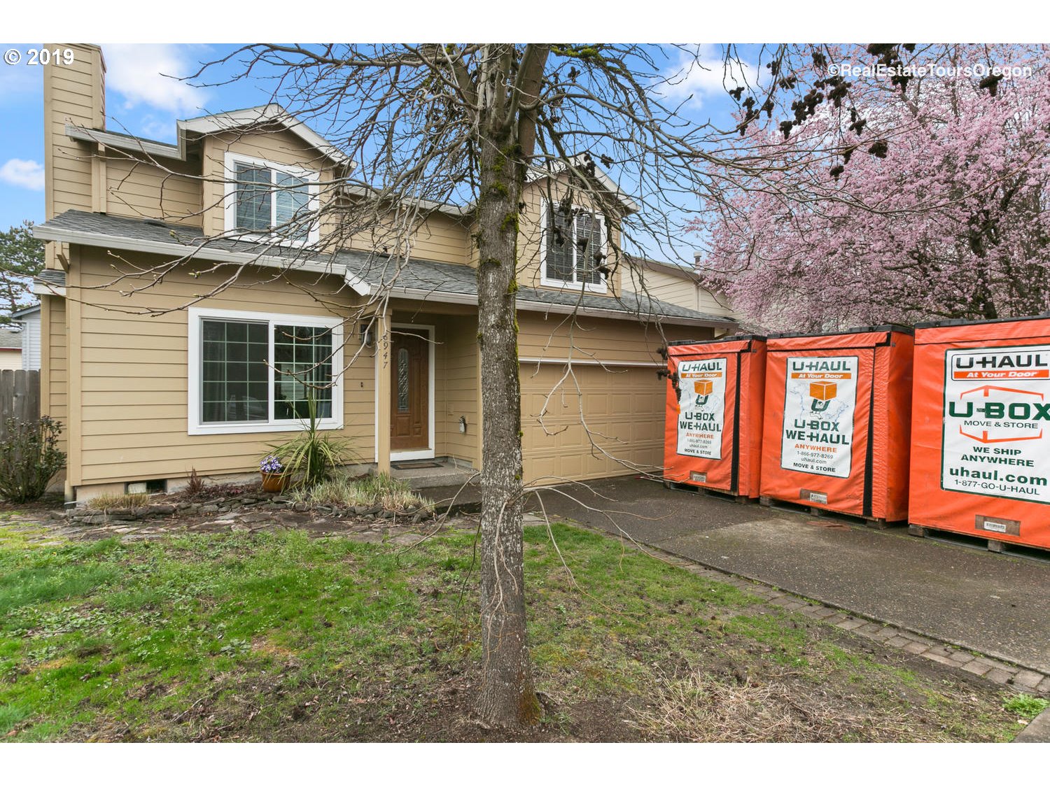 8947 Southwest 76th Place Portland, OR 97223 - Photo 2 of 32 Gallery Image 2