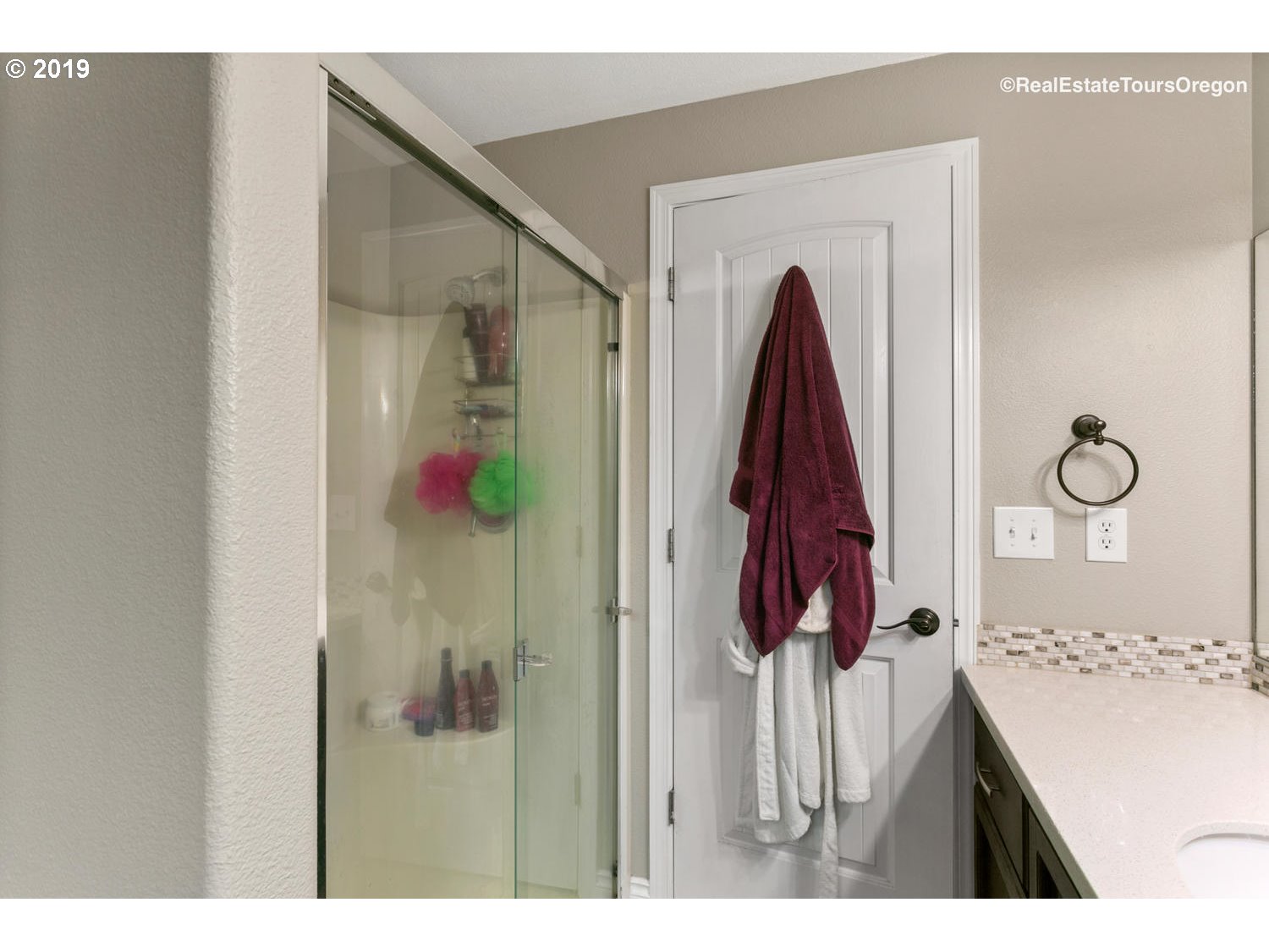8947 Southwest 76th Place Portland, OR 97223 - Photo 22 of 32 Gallery Image 22