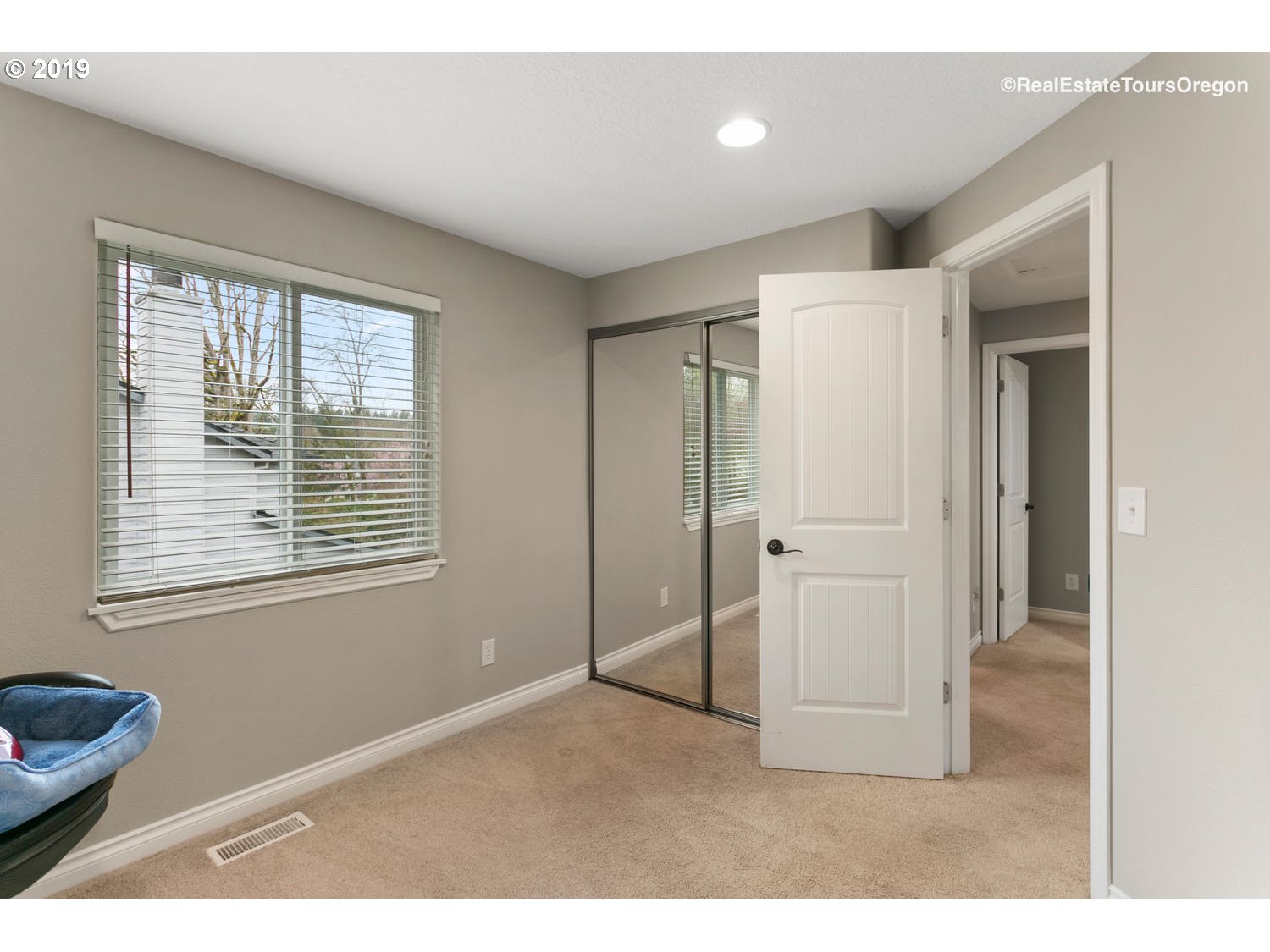 8947 Southwest 76th Place Portland, OR 97223 - Photo 28 of 32 Gallery Image 28