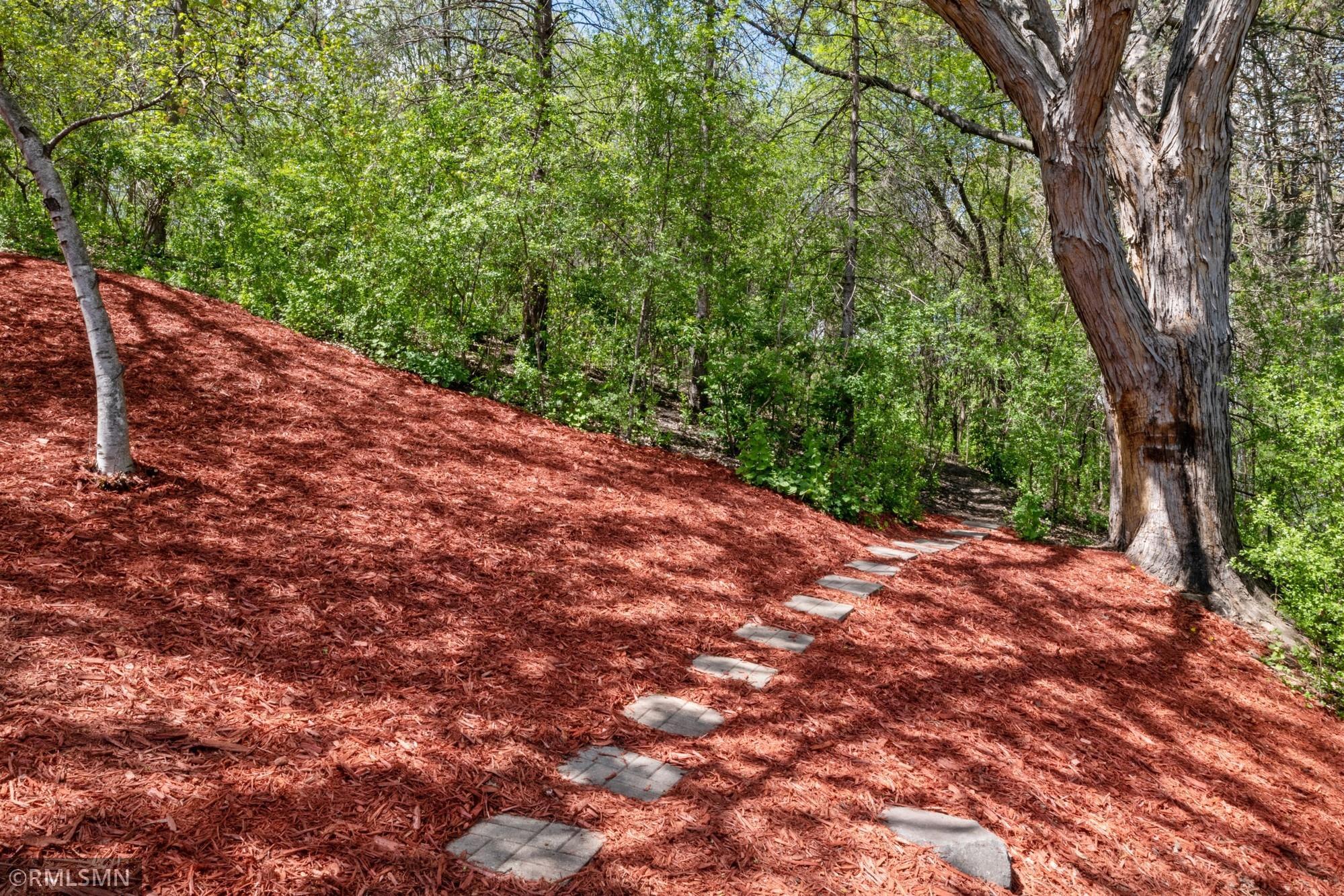 6896 Rosemary Road Eden Prairie, MN 55346 - Photo 27 of 30 Gallery Image 27