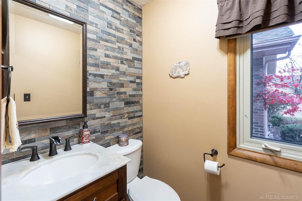 1772 North Fairview Lane Rochester Hills, MI 48306 - Photo 11 of 36
