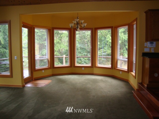 8193 Mossy Rock Road Clinton, WA 98236 - Photo 4 of 18 Gallery Image 4
