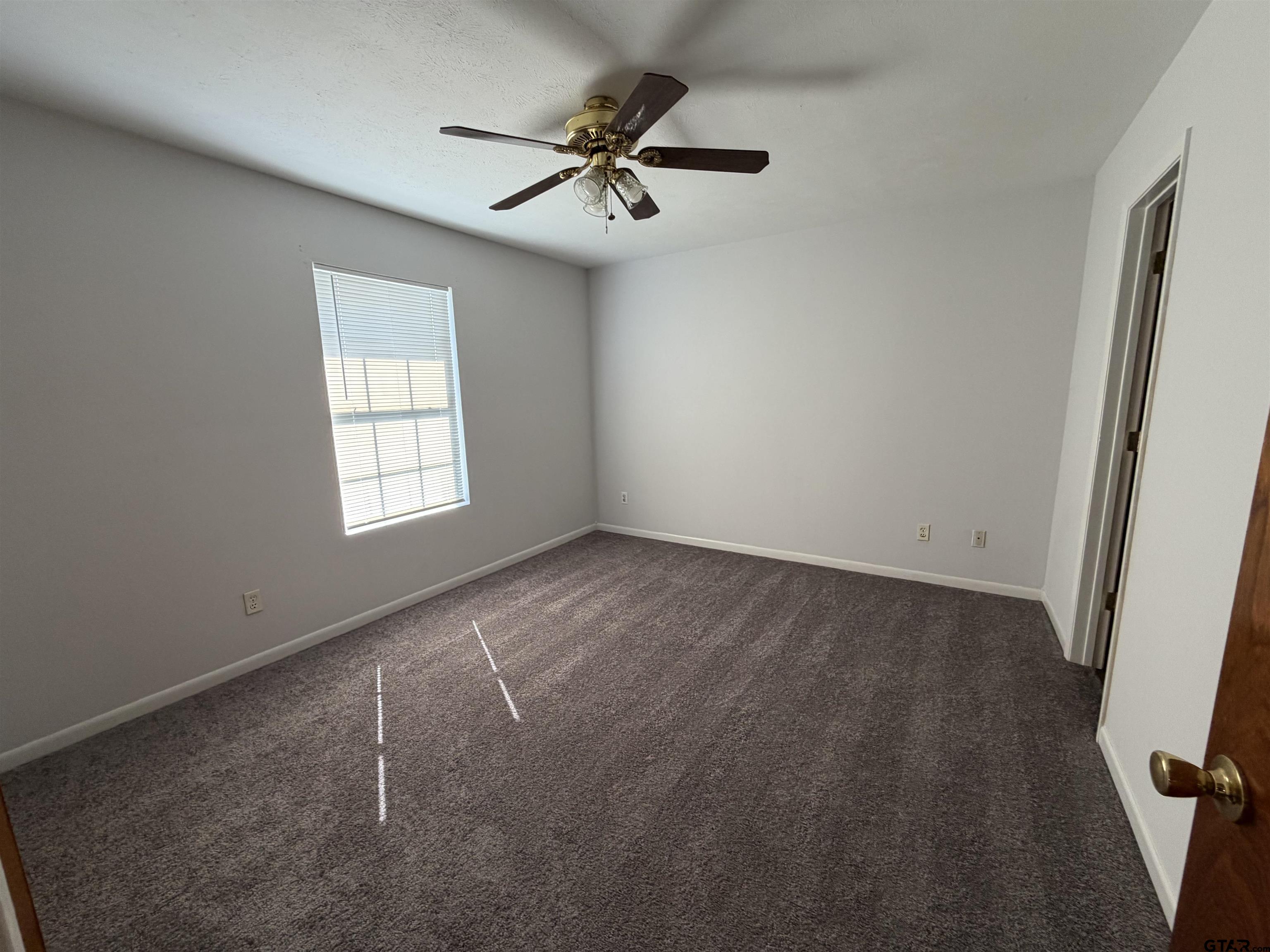 181 Summer Breeze Rusk, TX 75785 - Photo 10 of 19 Master bedroom