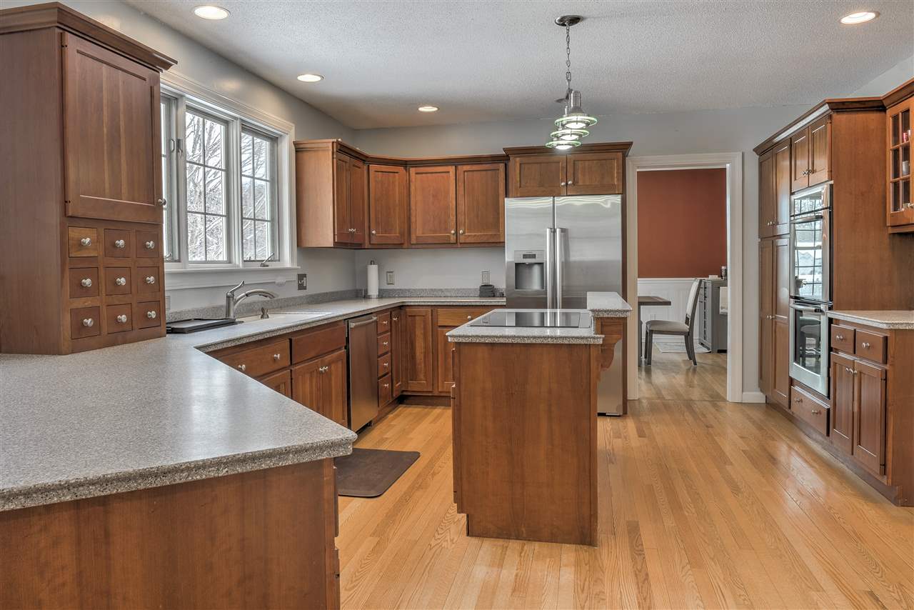 11 Bradford Road Keene, NH 03431 - Photo 5 of 40 Gallery Image 5