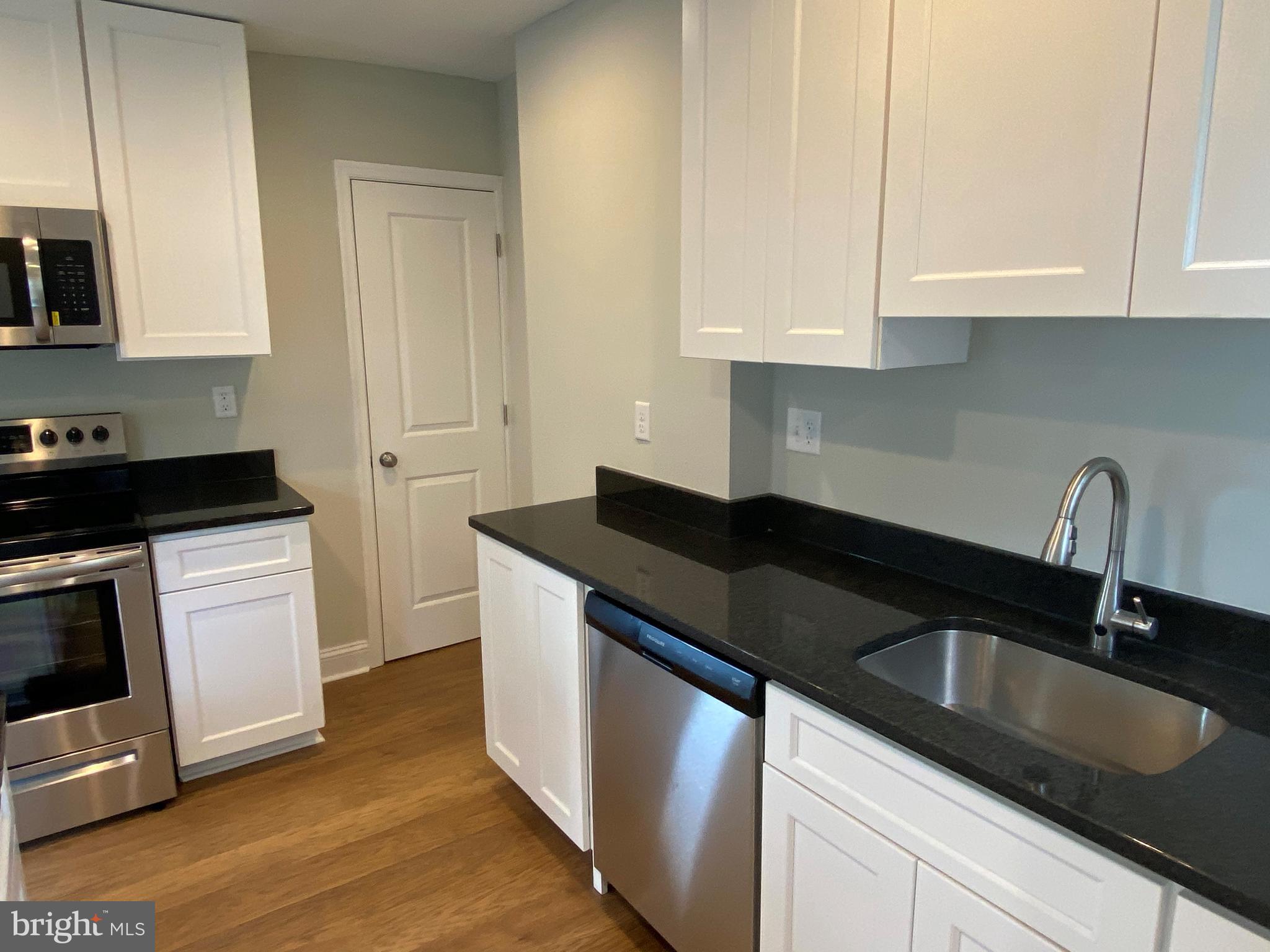 3 Midship Road Baltimore, MD 21222 - Photo 6 of 31