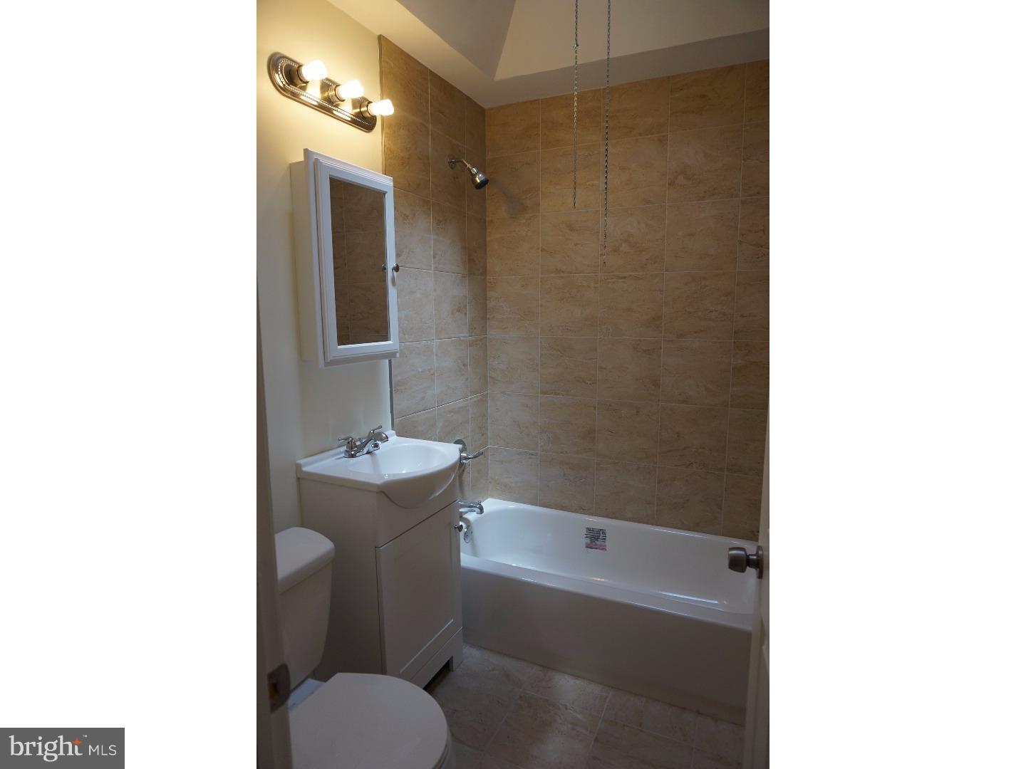 616 Briarcliff Road Upper Darby, PA 19082 - Photo 5 of 12