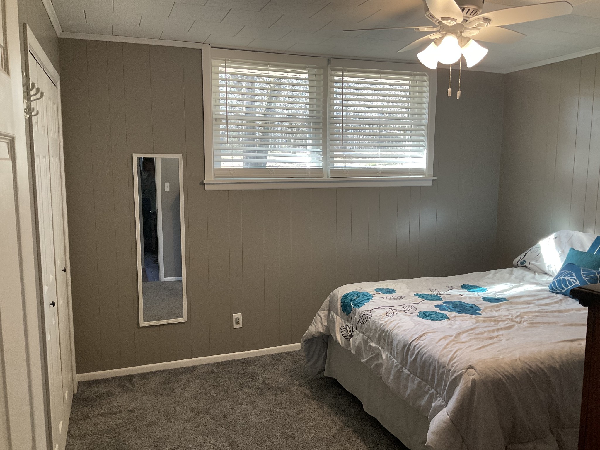 229 Black Road Dickson, TN 37055 - Photo 25 of 34 a bedroom with a bed and a window
