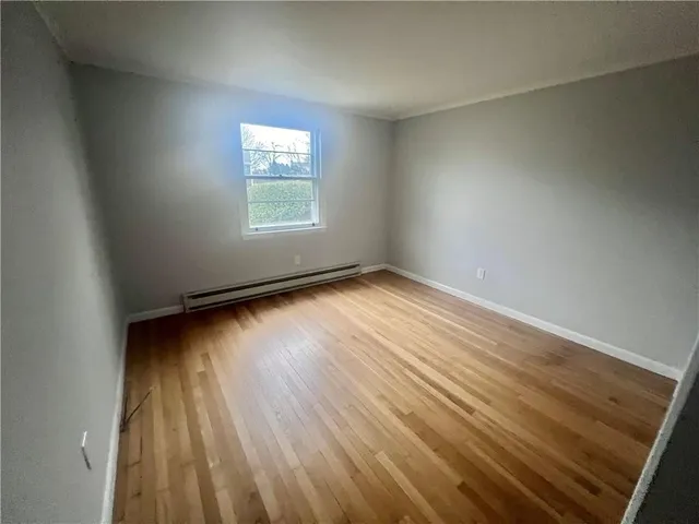 $2,400 | 19 Ethel Drive, Portsmouth, RI 02871