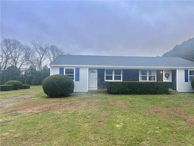 $2,400 | 19 Ethel Drive, Portsmouth, RI 02871