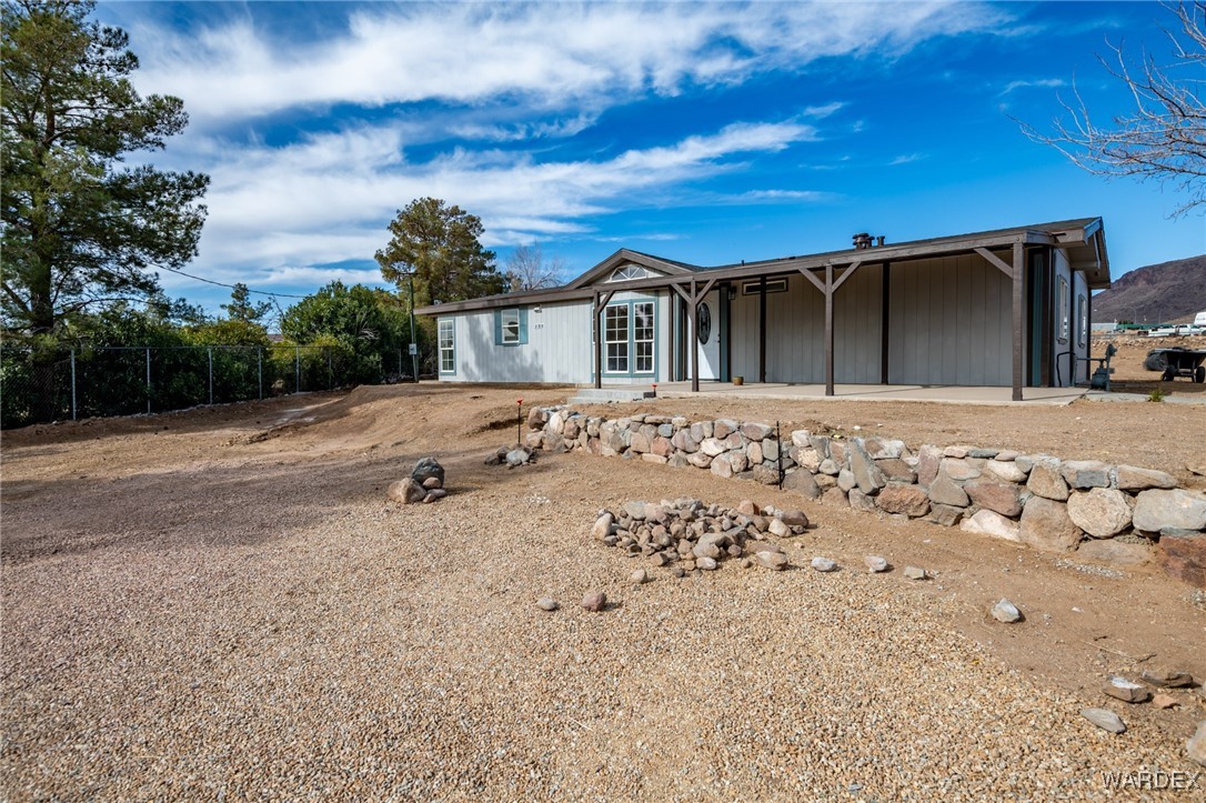 4295 North Shadow Road Kingman, AZ 86409 - Photo 1 of 34 Front of Structure