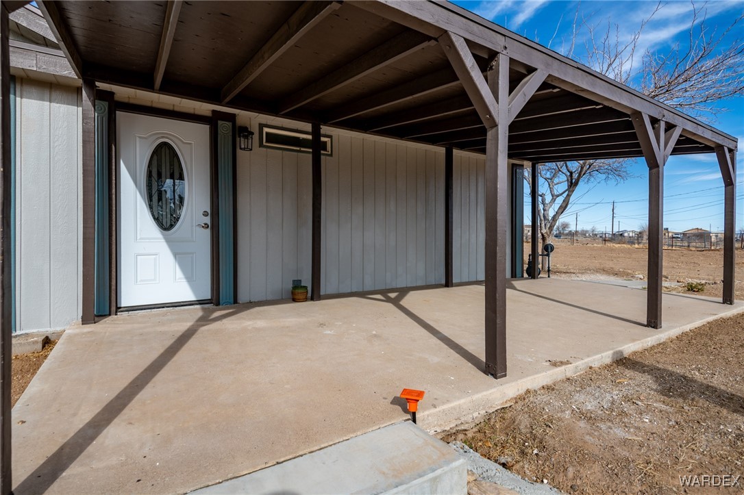 4295 North Shadow Road Kingman, AZ 86409 - Photo 2 of 34 Patio