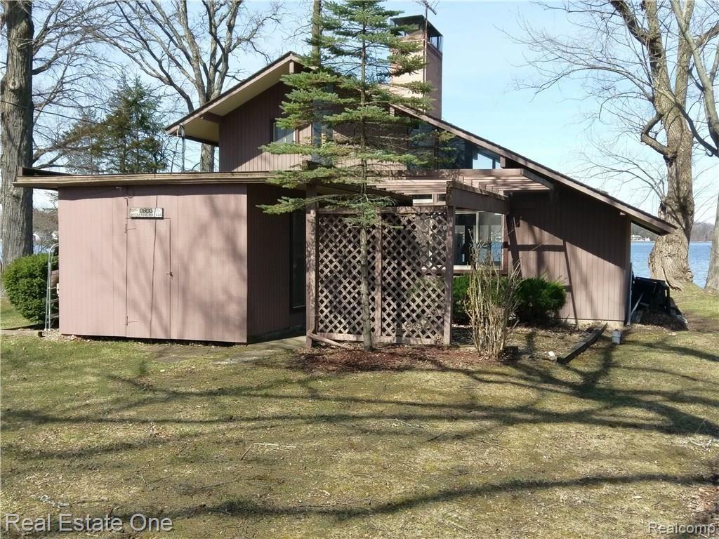 8784 Riverside Drive Brighton, MI 48116 - Photo 4 of 20 IMAG0308.jpg
