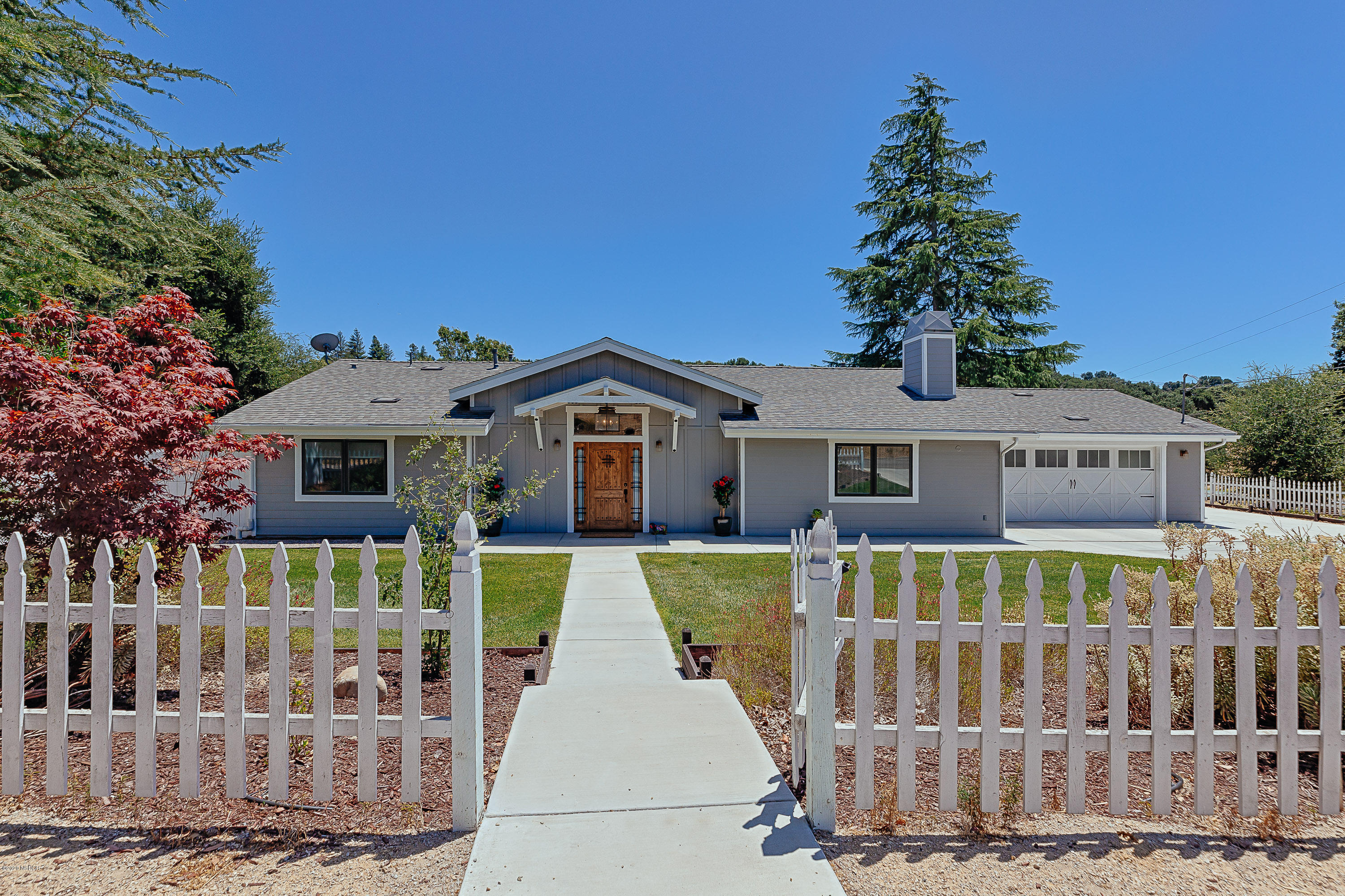 2550 Elk Grove Road Solvang, CA 93463 - Photo 2 of 28 a front view of house with yard