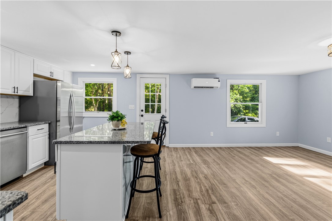 380 Brayton Road Tiverton, RI 02878 - Photo 13 of 36