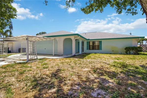 $350,000 | 2715 27th Ave Drive West, Bradenton, FL 34205