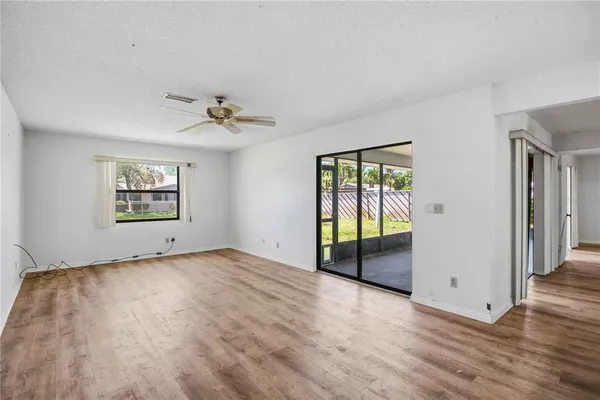 $350,000 | 2715 27th Ave Drive West, Bradenton, FL 34205