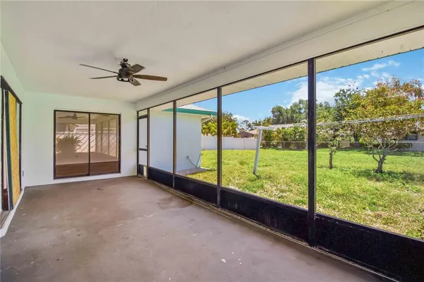 $350,000 | 2715 27th Ave Drive West, Bradenton, FL 34205