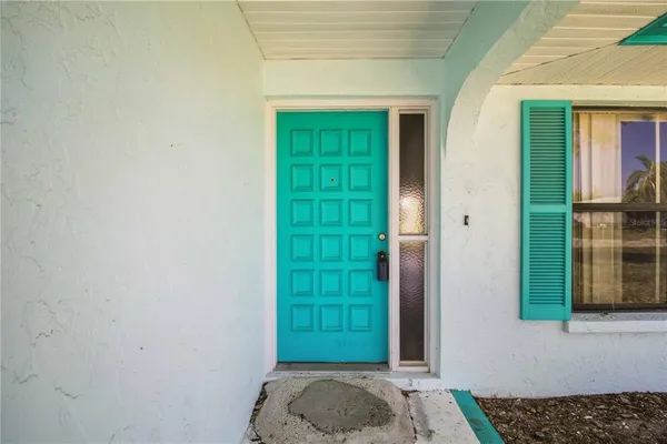 $350,000 | 2715 27th Ave Drive West, Bradenton, FL 34205